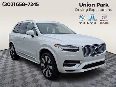 2024 Volvo XC90 Recharge Plug-In Hybrid T8 Plus Bright Theme 7 Passenger