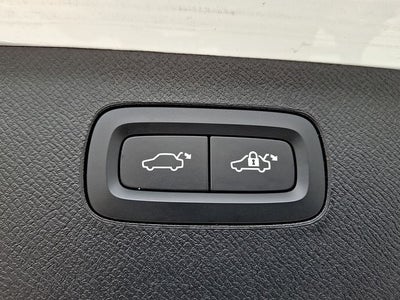 2024 Volvo XC90 Recharge Plug-In Hybrid T8 Plus Bright Theme 7 Passenger