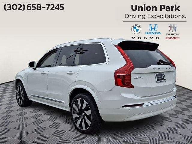 2024 Volvo XC90 Recharge Plug-In Hybrid T8 Plus Bright Theme 7 Passenger