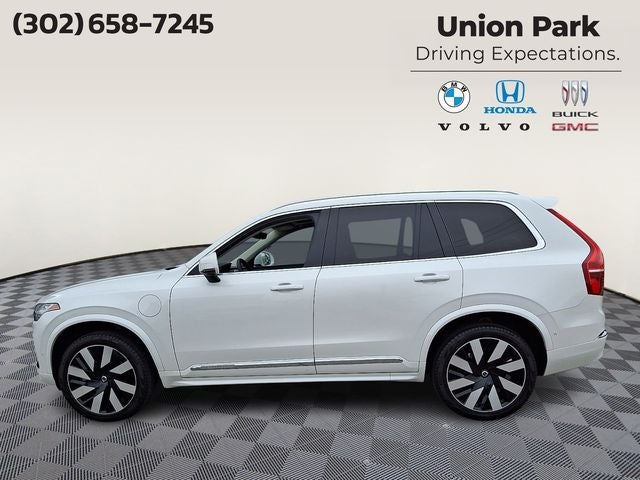 2024 Volvo XC90 Recharge Plug-In Hybrid T8 Plus Bright Theme 7 Passenger