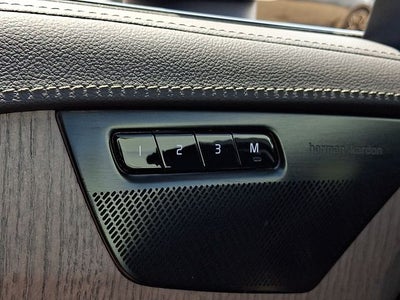 2024 Volvo XC90 Recharge Plug-In Hybrid Ultimate