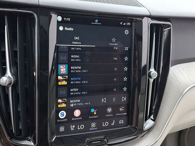 2024 Volvo XC60 Recharge Plug-In Hybrid T8 Plus Dark Theme