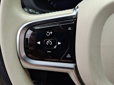 2024 Volvo XC60 Recharge Plug-In Hybrid T8 Plus Dark Theme