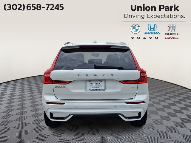 2024 Volvo XC60 Recharge Plug-In Hybrid T8 Plus Dark Theme