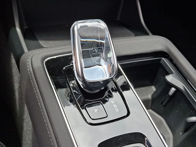 2026 Volvo XC90 Plug-In Hybrid T8 Plus 6 Passenger