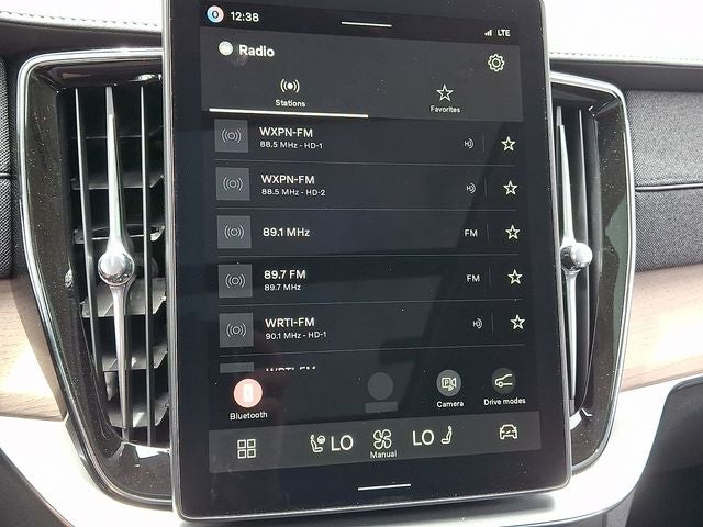 2026 Volvo XC90 Plug-In Hybrid T8 Plus 6 Passenger