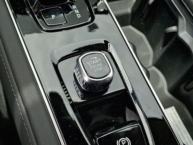 2026 Volvo XC90 Plug-In Hybrid T8 Plus 6 Passenger