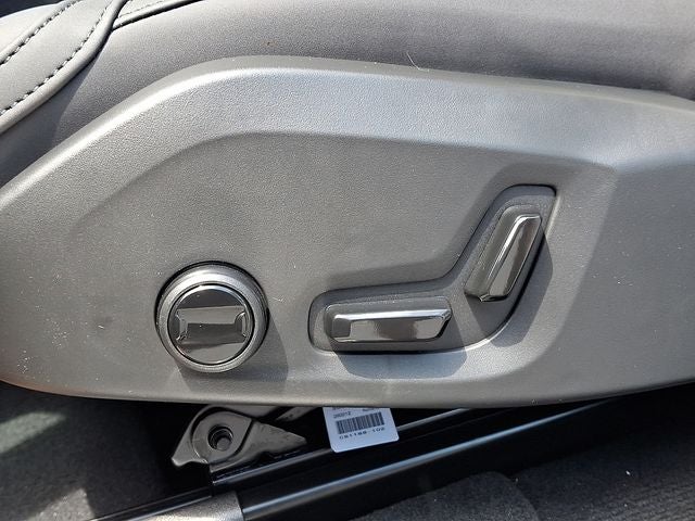 2026 Volvo XC90 Plug-In Hybrid T8 Plus 6 Passenger