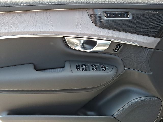 2026 Volvo XC90 Plug-In Hybrid T8 Ultra 6 Passenger