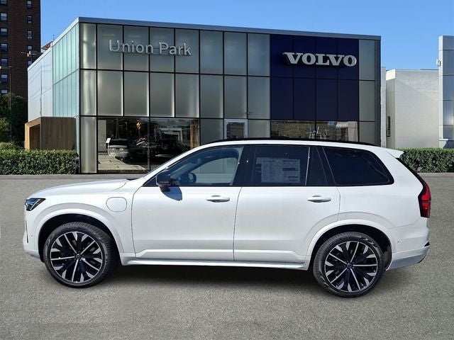 2026 Volvo XC90 Plug-In Hybrid T8 Ultra