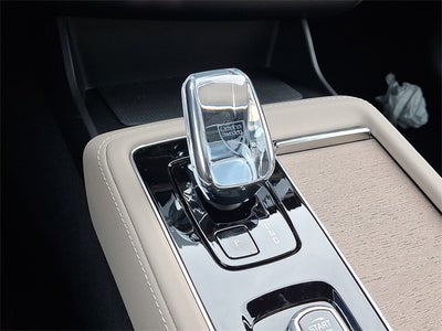 2026 Volvo XC90 Plug-In Hybrid T8 Ultra