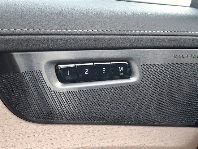 2026 Volvo XC90 Plug-In Hybrid T8 Ultra