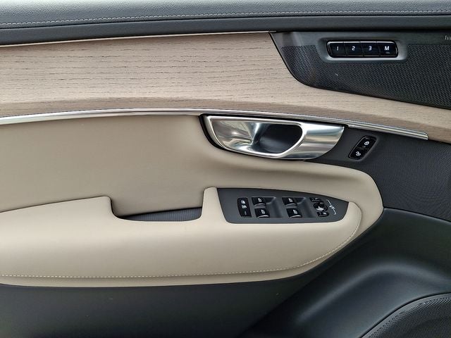 2026 Volvo XC90 Plug-In Hybrid T8 Ultra