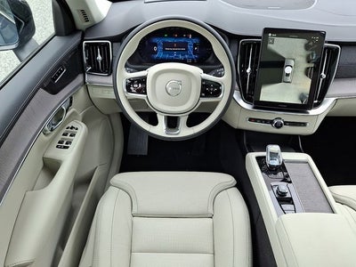 2026 Volvo XC90 Plug-In Hybrid T8 Ultra
