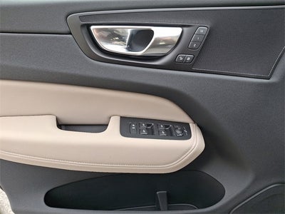 2026 Volvo XC60 Plug-In Hybrid T8 Plus