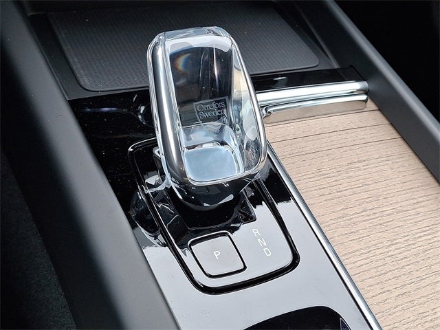 2026 Volvo XC60 Plug-In Hybrid T8 Plus