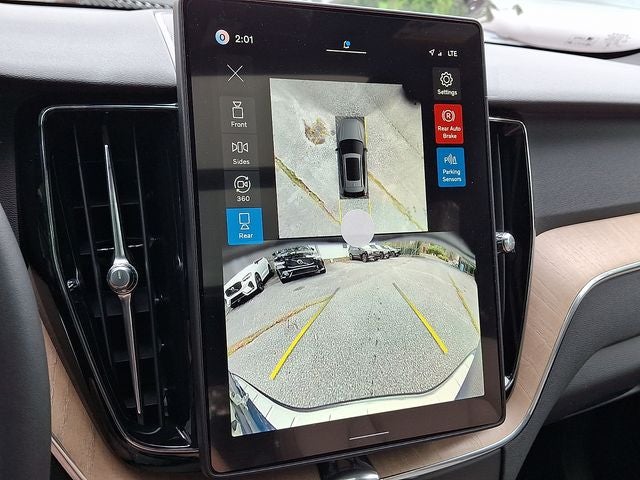 2026 Volvo XC60 Plug-In Hybrid T8 Plus