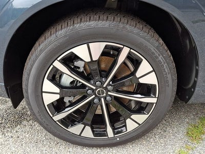 2026 Volvo XC60 Plug-In Hybrid T8 Plus