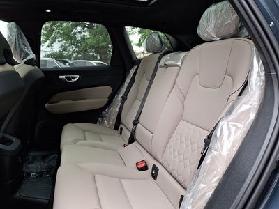 2026 Volvo XC60 Plug-In Hybrid T8 Plus