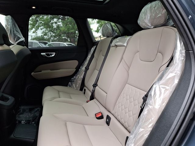2026 Volvo XC60 Plug-In Hybrid T8 Plus