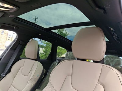 2026 Volvo XC60 Plug-In Hybrid T8 Plus