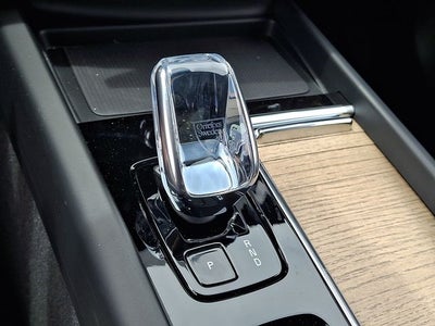 2026 Volvo XC60 Plug-In Hybrid T8 Plus