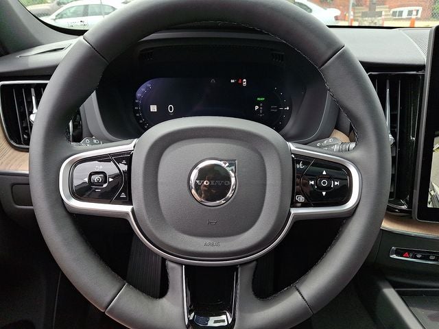 2026 Volvo XC60 Plug-In Hybrid T8 Plus