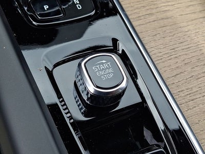 2026 Volvo XC60 Plug-In Hybrid T8 Plus