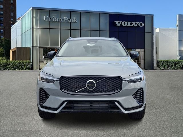 2026 Volvo XC60 Plug-In Hybrid T8 Plus