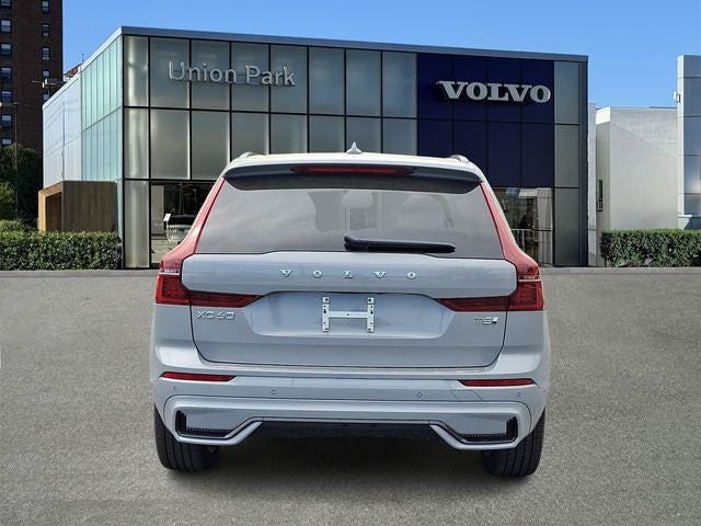 2026 Volvo XC60 Plug-In Hybrid T8 Plus