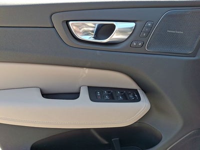 2026 Volvo XC60 Plug-In Hybrid T8 Plus