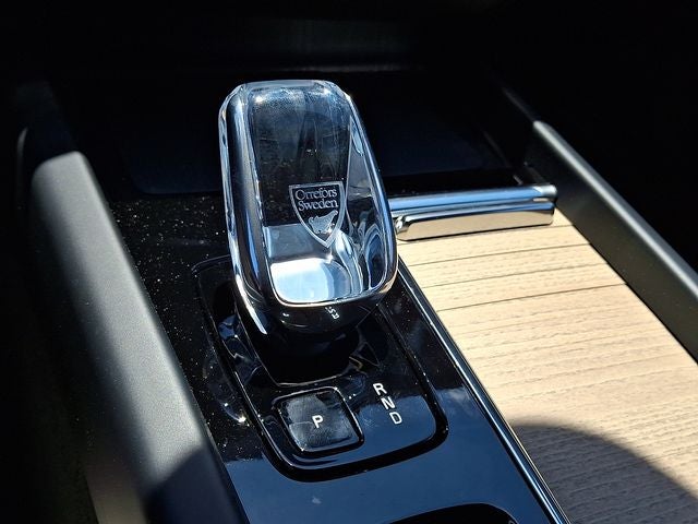 2026 Volvo XC60 Plug-In Hybrid T8 Plus