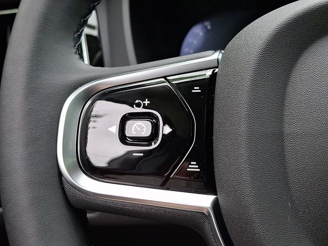 2026 Volvo XC60 Plug-In Hybrid T8 Plus