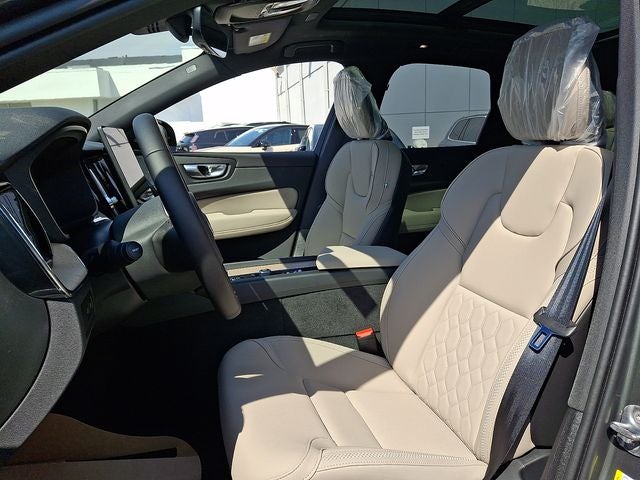 2026 Volvo XC60 Plug-In Hybrid T8 Plus