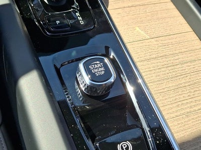 2026 Volvo XC60 Plug-In Hybrid T8 Plus