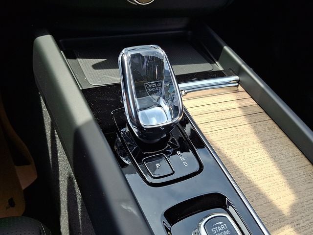 2026 Volvo XC60 Plug-In Hybrid T8 Ultra