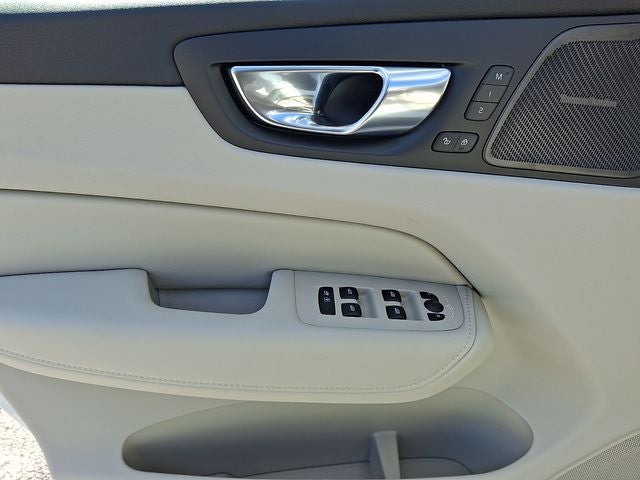 2026 Volvo XC60 Plug-In Hybrid T8 Ultra