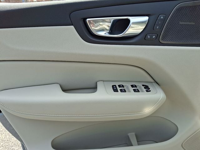 2026 Volvo XC60 Plug-In Hybrid T8 Ultra