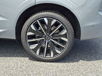 2026 Volvo XC60 Plug-In Hybrid T8 Ultra