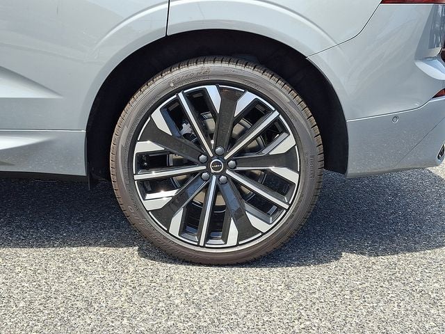 2026 Volvo XC60 Plug-In Hybrid T8 Ultra
