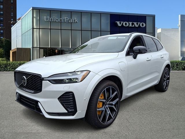 2026 Volvo XC60 Plug-In Hybrid T8 Polestar Engineered