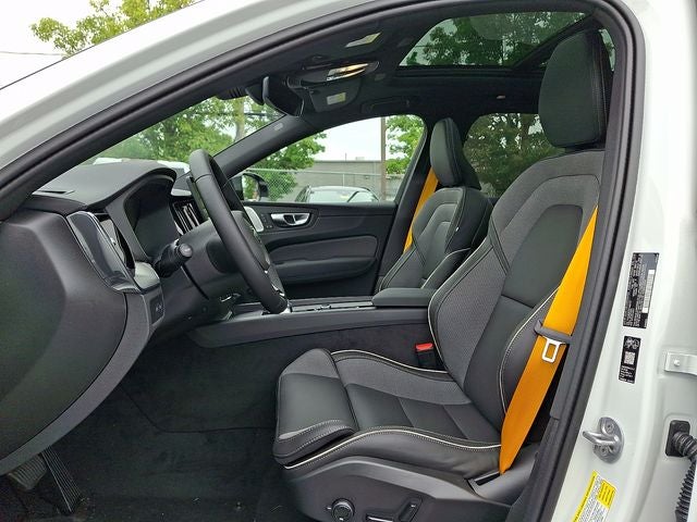 2026 Volvo XC60 Plug-In Hybrid T8 Polestar Engineered