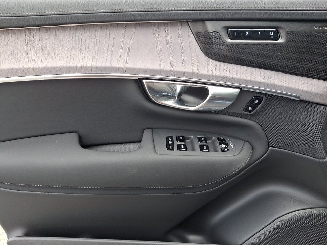 2027 Volvo XC90 Plug-In Hybrid T8 Ultra