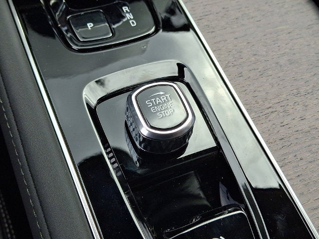 2027 Volvo XC90 Plug-In Hybrid T8 Ultra