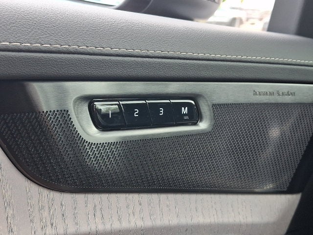 2027 Volvo XC90 Plug-In Hybrid T8 Ultra