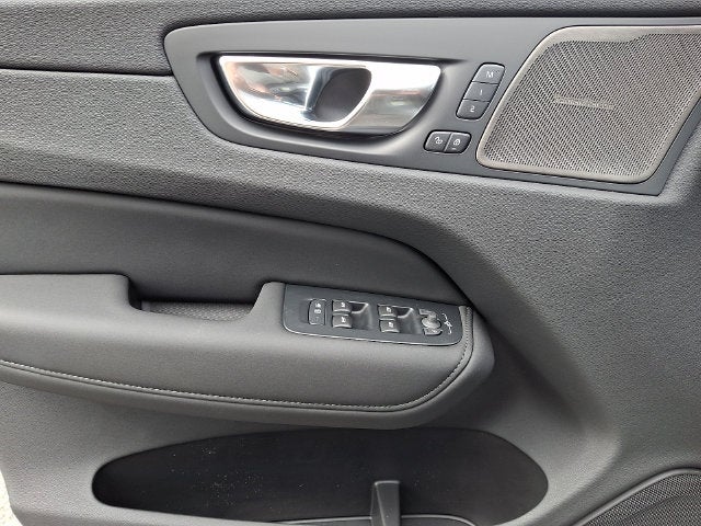 2027 Volvo XC60 Plug-In Hybrid T8 Ultra