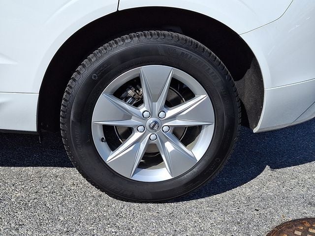 2022 Volvo XC60 B5 Momentum