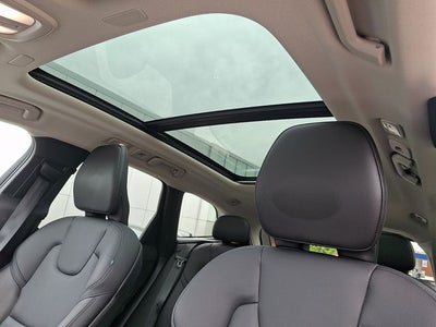 2024 Volvo XC60 B5 Core