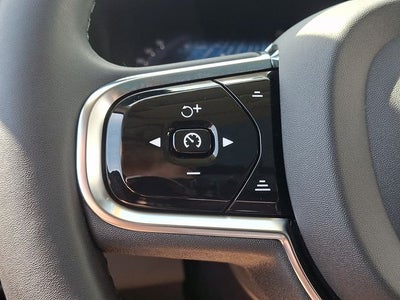 2024 Volvo XC60 B5 Plus Dark Theme