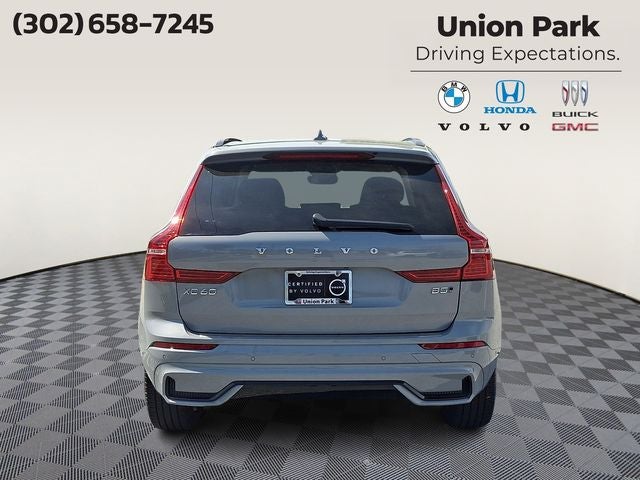 2024 Volvo XC60 B5 Plus Dark Theme